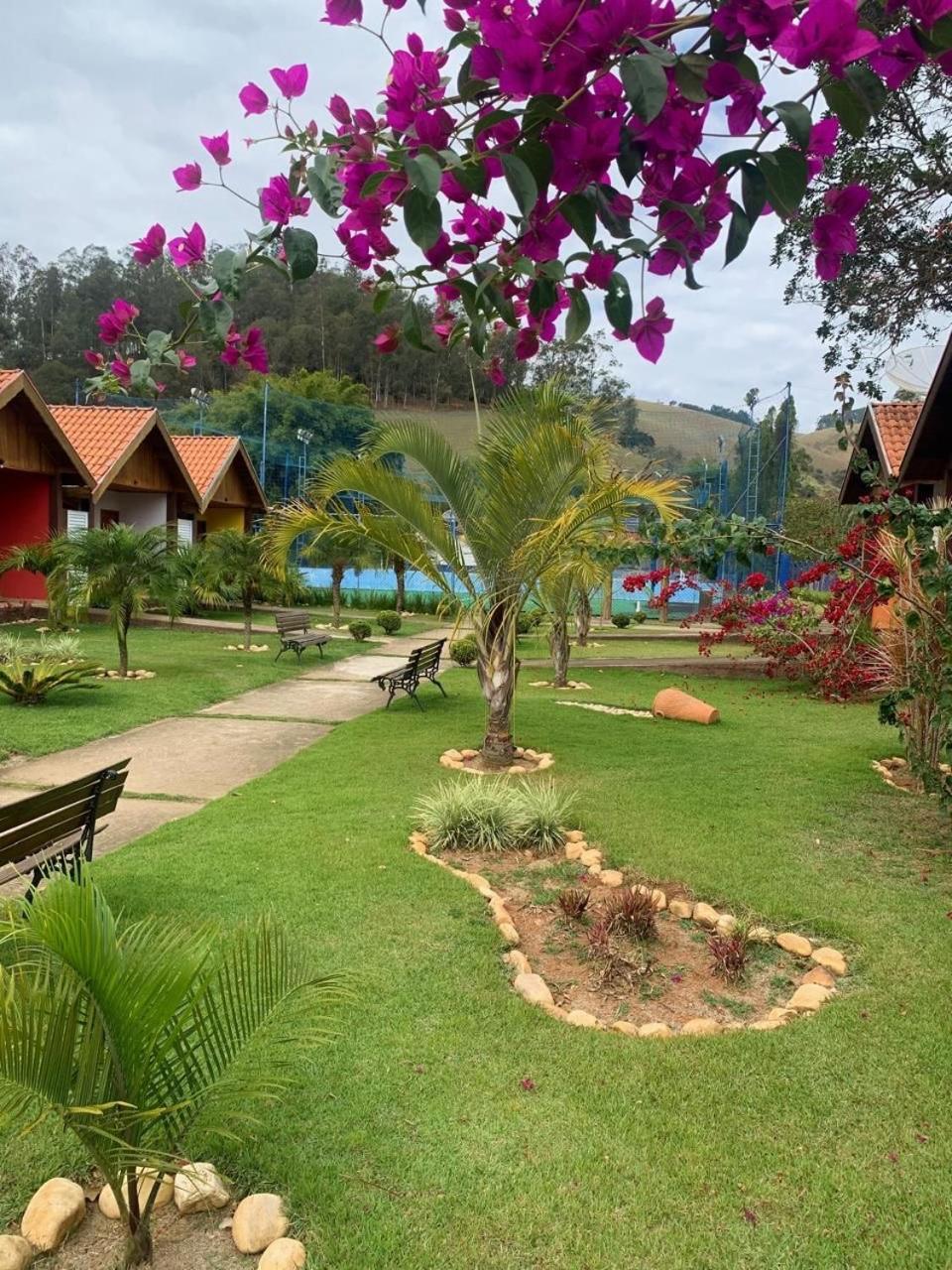 Pousada E Restaurante Bora Bora Da Serra Sao Bento do Sapucai Ngoại thất bức ảnh