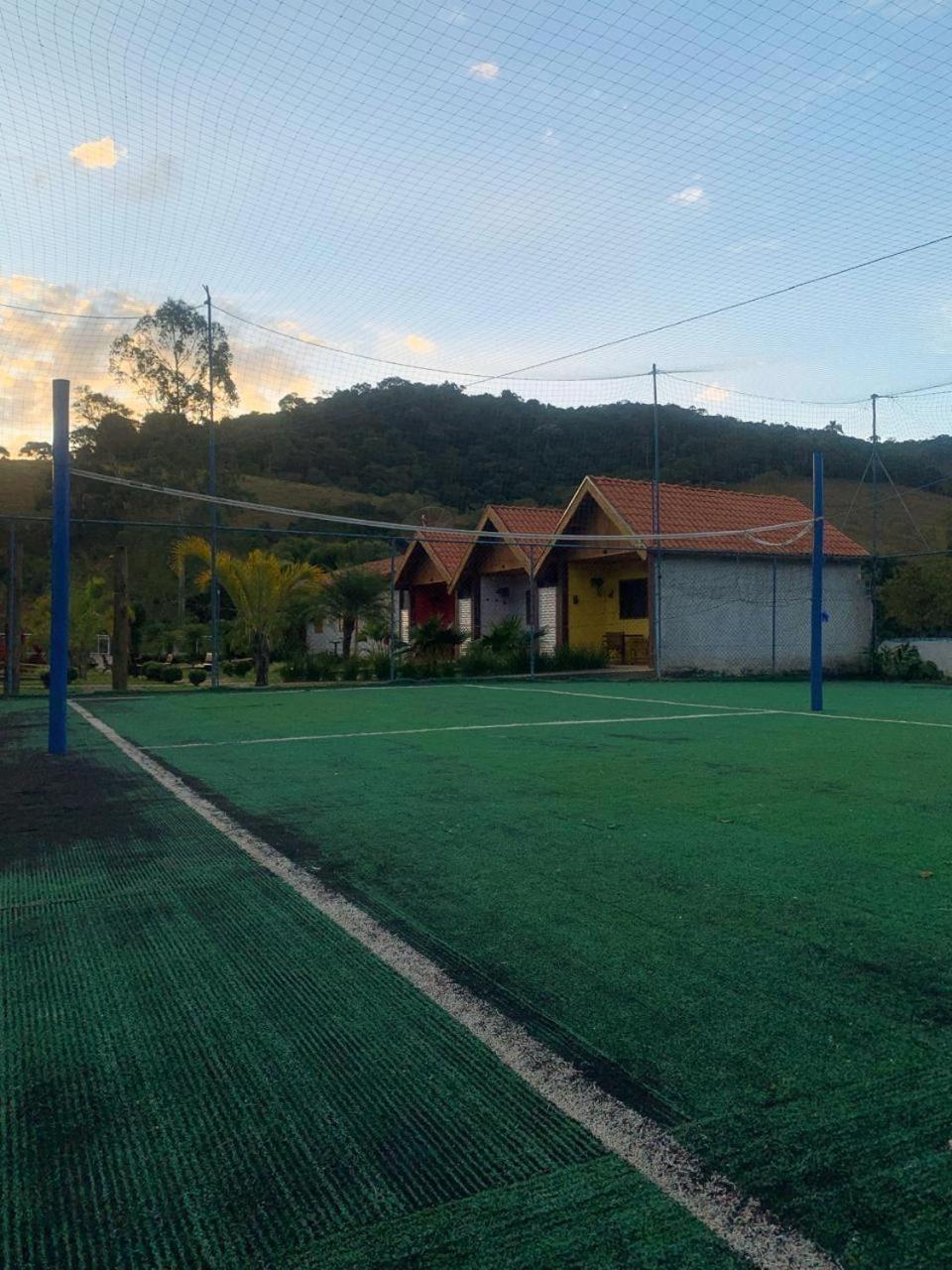 Pousada E Restaurante Bora Bora Da Serra Sao Bento do Sapucai Ngoại thất bức ảnh