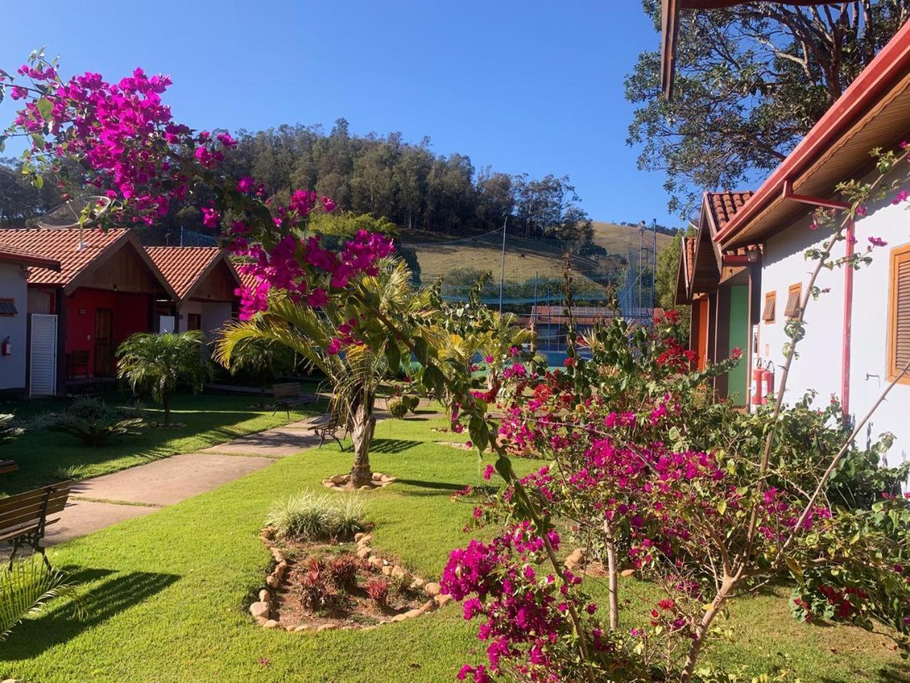 Pousada E Restaurante Bora Bora Da Serra Sao Bento do Sapucai Ngoại thất bức ảnh